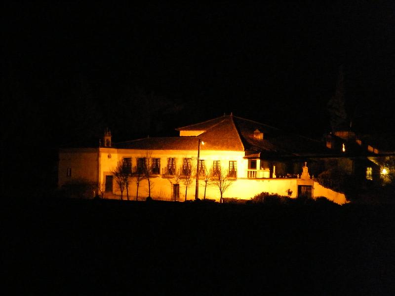 Solar dos Ciprestes Noturna.jpg